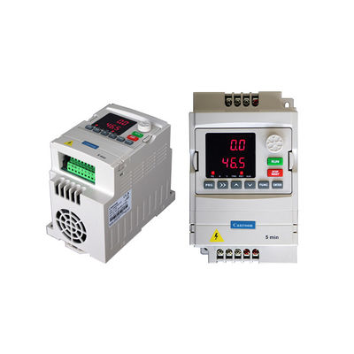VFD Air Cooling High Frequency Solar Inverter Έξοδος Μέγεθος ρεύματος 140*240*183mm